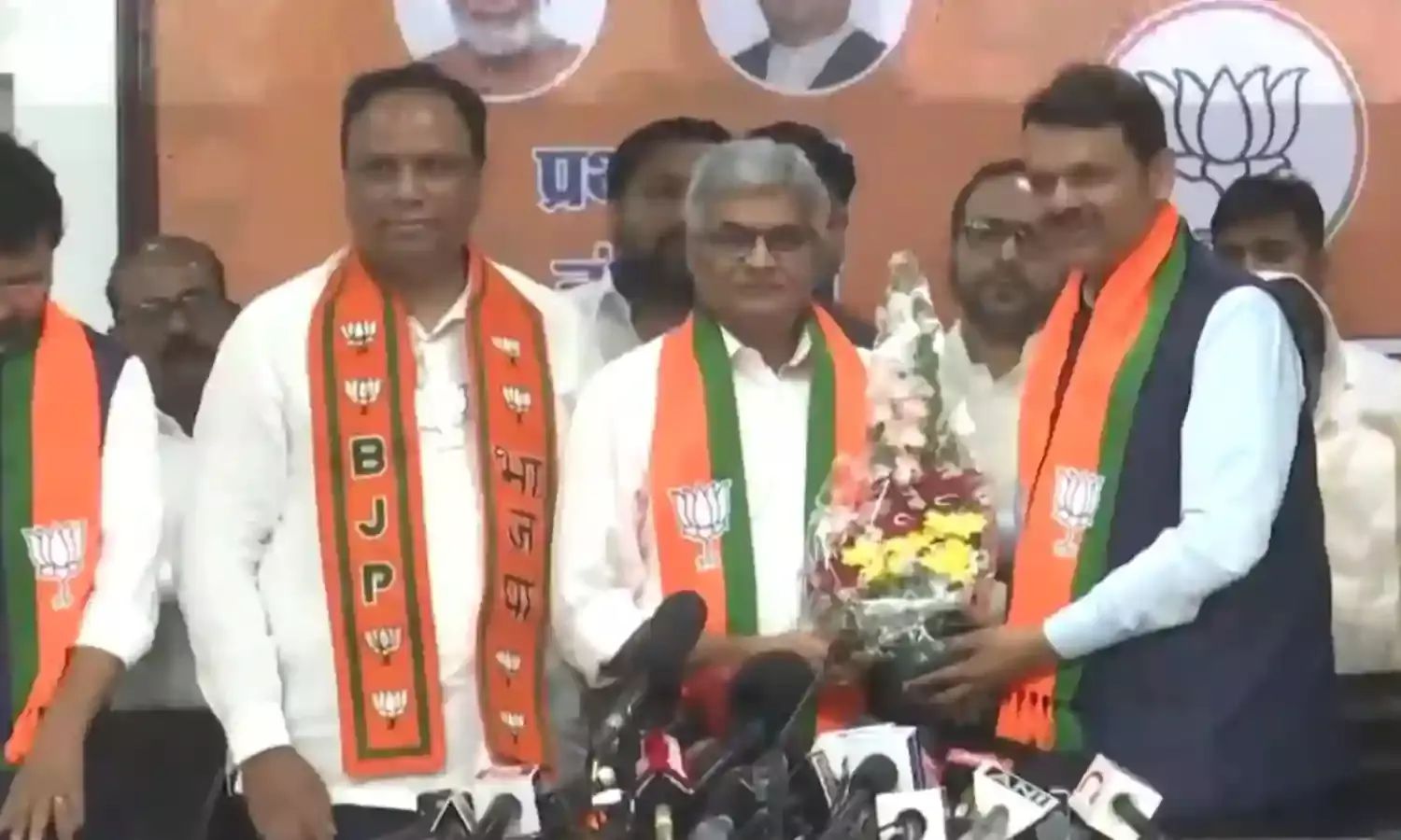 Ravi Raja joined BJP