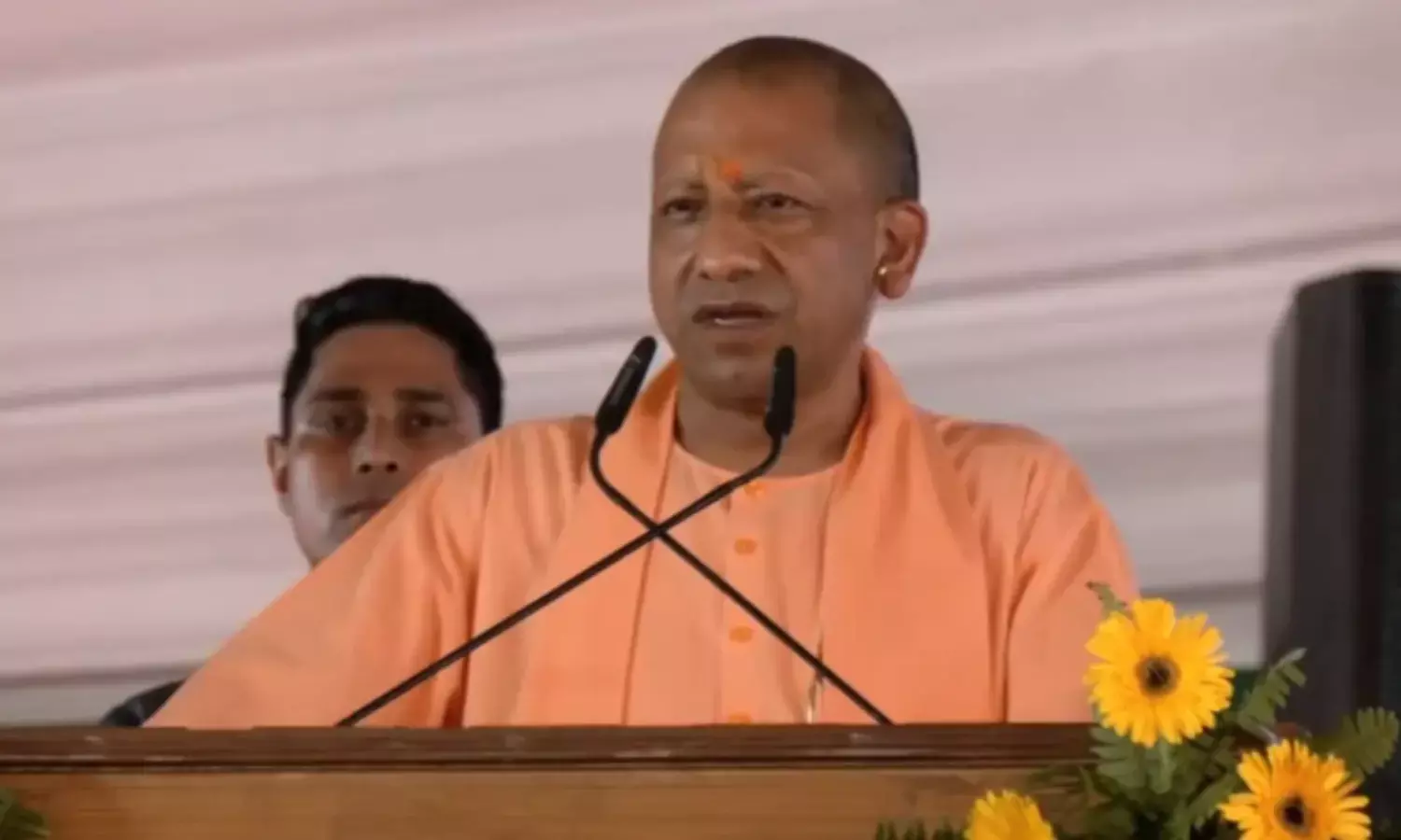 बजरंगबली बनिए...जो रामभक्त है, वही राष्ट्रभक्त बन सकता है...सीएम योगी  ने गोरखपुर में कहा