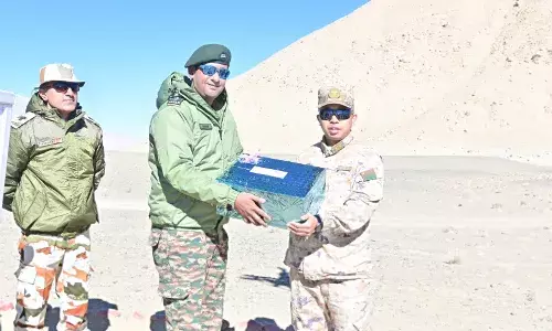 Indian-Chinese soldiers exchange sweets on Diwali at LAC