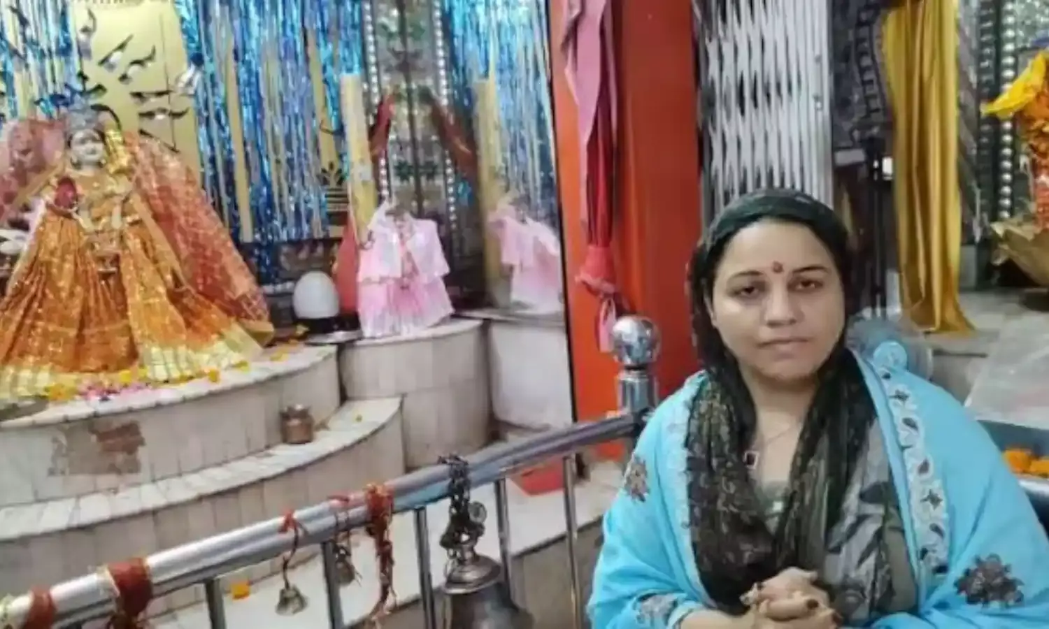 मंदिर में पूजा करने के बाद सपा प्रत्याशी नसीम सोलंकी पर फतवा जारी, कहा कलमा पढ़ें तभी मिलेगी माफी...