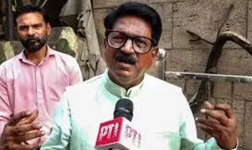 इम्पोर्टेड माल वाले बयान पर अरविंद सावंत ने मांगी माफी, बोले - तोड़कर पेश किया गया बयान