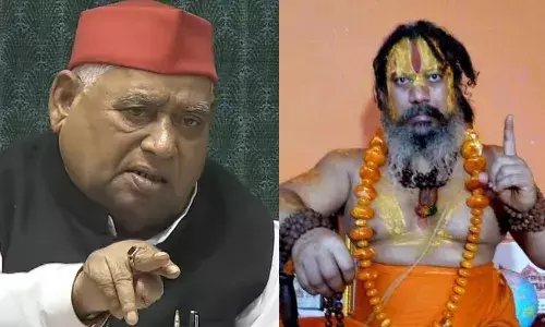 मठाधीश पर दिए बयान को लेकर बुरे फंसे अयोध्या सांसद, 6 माह के अंदर मर जायेंगे सपा सांसद अवधेश प्रसाद - जगतगुरु परमहंस आचार्य