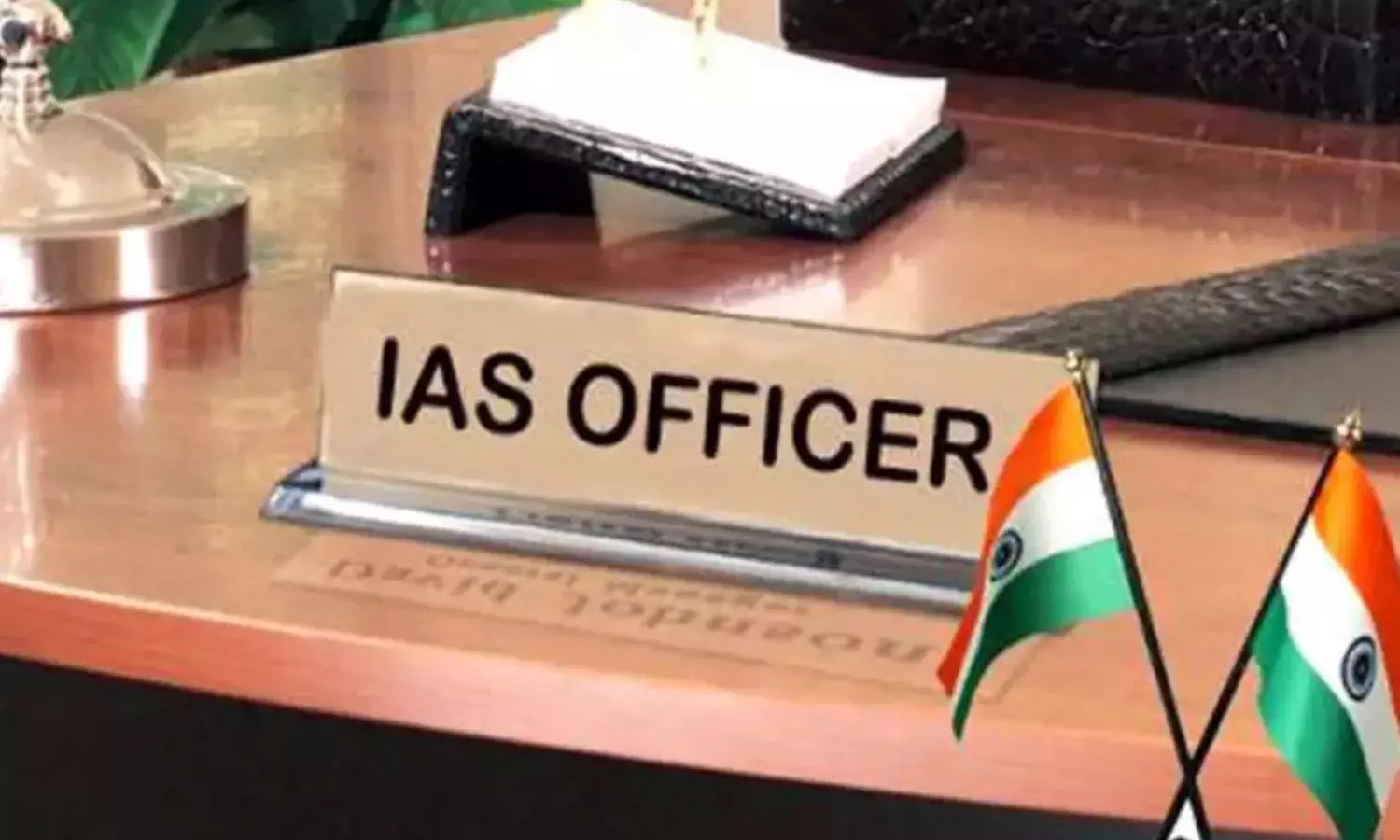 सोमवार देर रात दो दर्जन से अधिक वरिष्ठ IAS अधिकारियों के तबादले…
