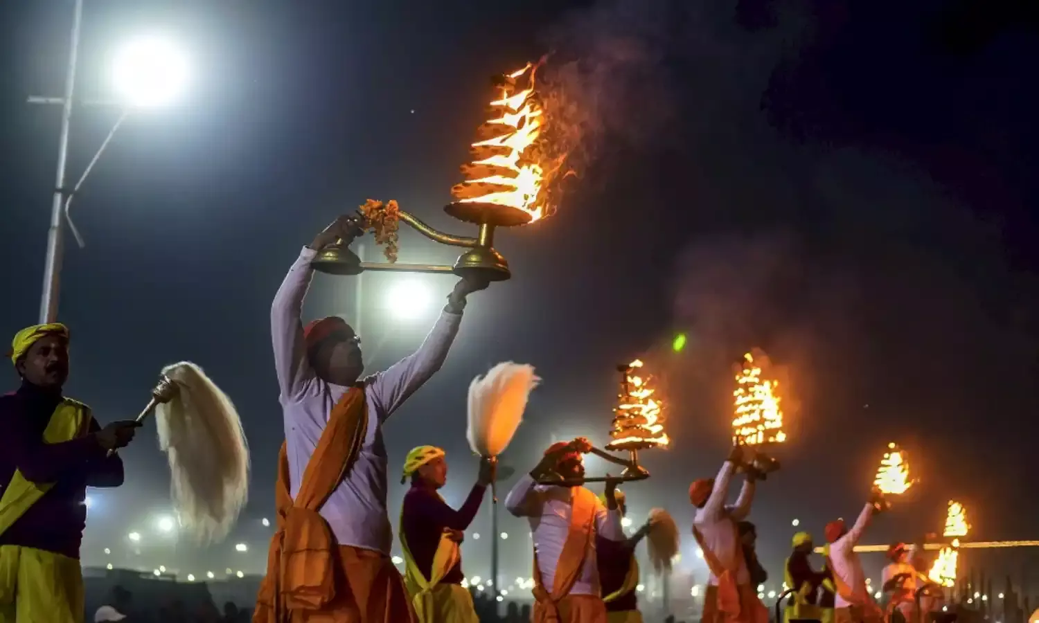 भारत के जवानों संग इजरायल, अमेरिका और फ्रांस के दिग्गज करेंगे गंगा आरती भारत के जवानों संग इजरायल, अमेरिका और फ्रांस के दिग्गज करेंगे गंगा आरती