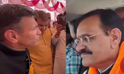 जीतू पटवारी और वीडी शर्मा को श्योपुर सीमा पर रोका, कांग्रेस ने किया विरोध तो बीजेपी धरने पर बैठी