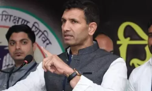 MP कांग्रेस की PAC बैठक में बड़े नेताओं ने की दूरी तो जीतू पटवारी के छलके आंसू, भाजपा बोली - सब इमोशनल ड्रामा