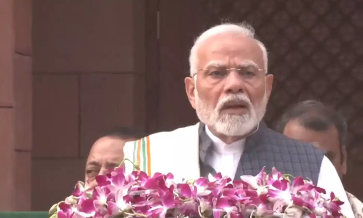 जिन्हें जनता ने नकारा वे संसद को गुंडागर्दी से नियंत्रित करने की कोशिश कर रहे