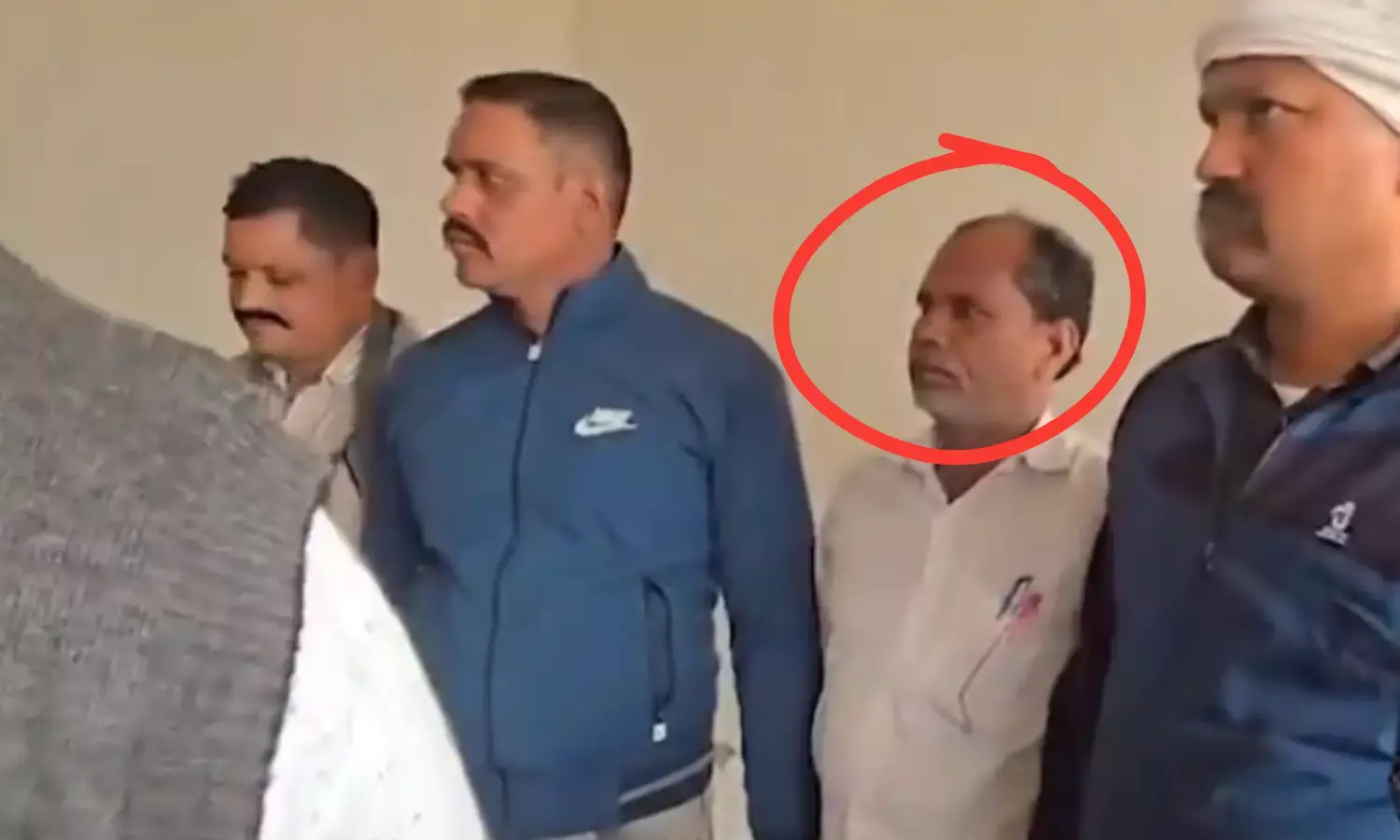 लोकायुक्त का एक्शन, 25 हजार रुपए की रिश्वत लेते पटवारी रंगे हाथ पकड़ाया