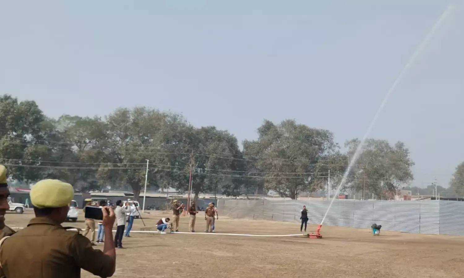 महाकुम्भ में आग बुझाएंगे फायर फाइटिंग रोबोट, एडीजी ने परखीं तैयारियां…