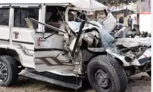 बारात से लौट रहीं 4 महिलाओं, 1 युवक की मौत, बिल्हौर-कटरा हाईवे पर सोमवार तड़के पेश आया जानलेवा हादसा…