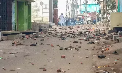 जानिए हिंसा के तीसरे दिन कितना बदला संभल, उत्तर प्रदेश पुलिस की रडार पर सांसद और विधायक…