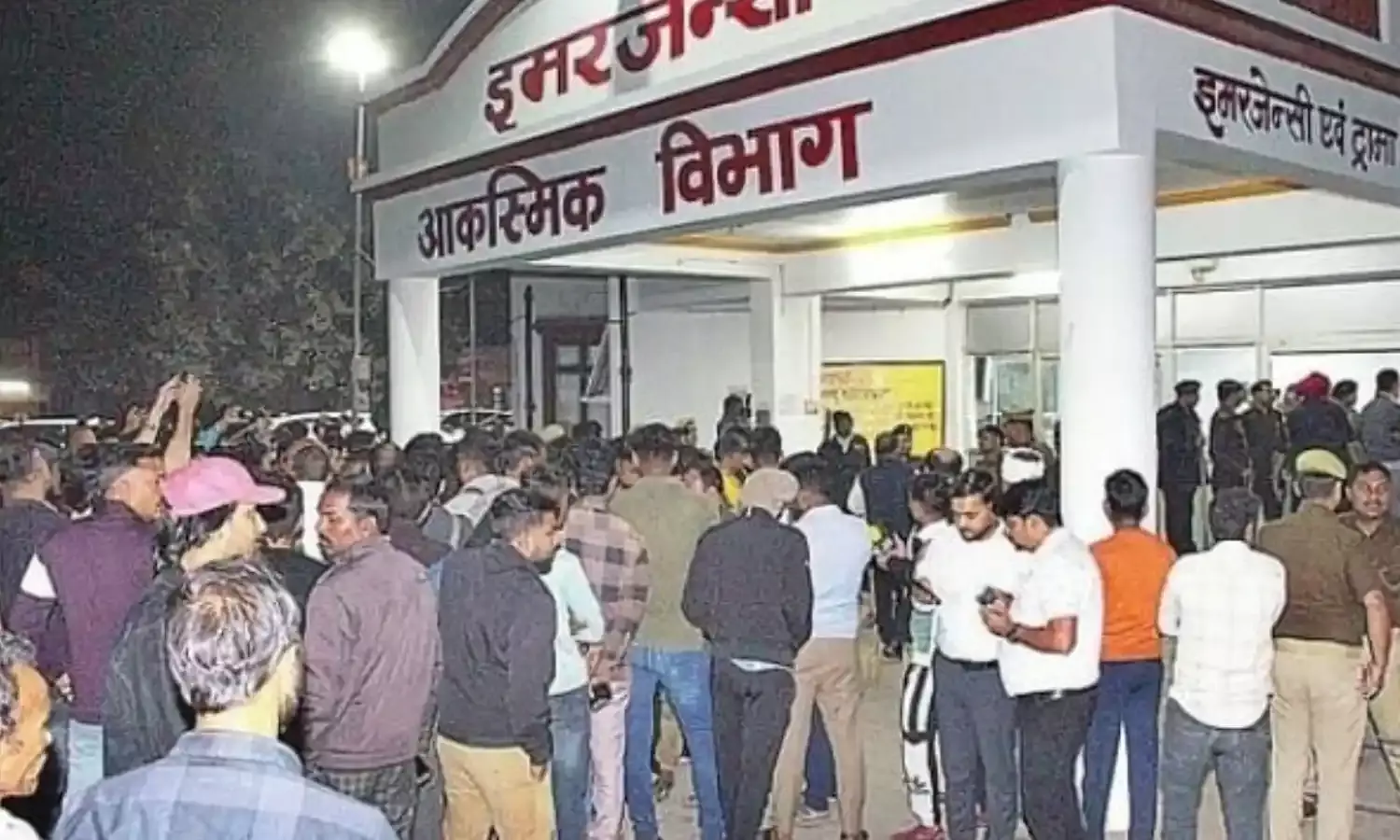 एक्शन में योगी सरकार, प्रधानाचार्य हटाए गए, तीन निलंबित