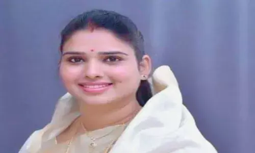 Demand to Cancel MLA Nirmala Sapre Membership Demand to Cancel MLA Nirmala Sapre Membership