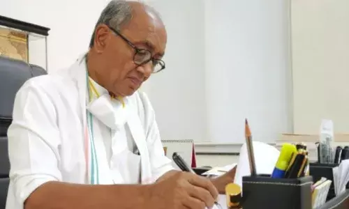 मनरेगा योजना में अनियमितता, दिग्विजय सिंह ने की केंद्र से हस्तक्षेप की मांग