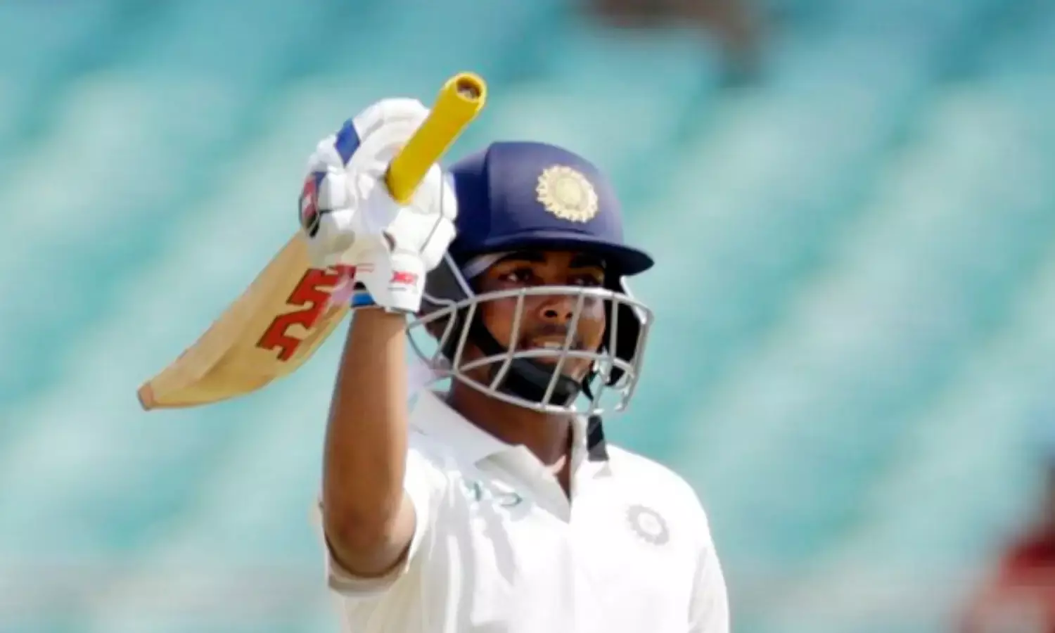 ग्लैमर और विवादों ने किया करियर का अंत, ऐसा क्या हुआ कि करोड़ों कमाने वाला क्रिकेटर अब संघर्ष कर रहा ?