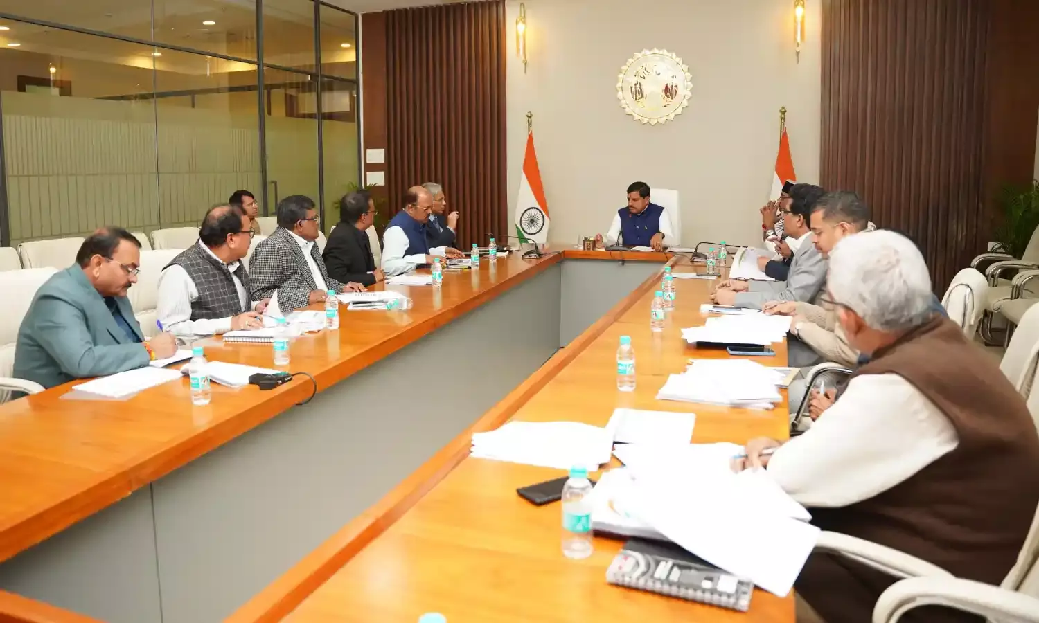 खाद के कालाबाजारियों पर टूट पड़ी सरकार, गड़बड़ी करने वाले 71 कारोबारियों के खिलाफ प्रकरण दर्ज...