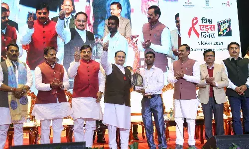 इंदौर में NACO के कार्यक्रम में शामिल हुए केंद्रीय मंत्री जेपी नड्डा, कहा - पीड़ितों के लिए संवेदनशील बनें