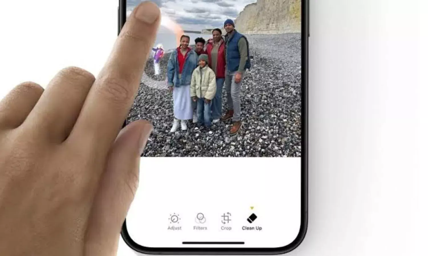 आईफोन 16 में आ गया ये खास फीचर, फोटो के बैकग्राउंड में आ रही भीड़ को करता है आउट आईफोन 16 में आ गया ये खास फीचर, फोटो के बैकग्राउंड में आ रही भीड़ को करता है आउट