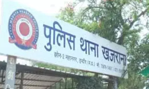 पुलिस ने ग्राहक बनकर 3 स्मगलर्स को किया गिरफ्तार, पांच लाख रुपये का ड्रग्स जब्त