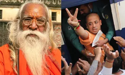 “सरकार ने हस्तक्षेप न किया तो पाक की तरह बांग्लादेश से भी खत्म हो जाएंगे हिंदू” -आचार्य सतेंद्र दास