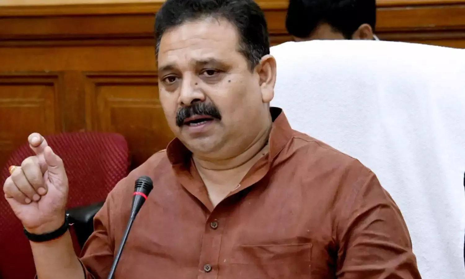 उप निबंधक कार्यालय के सभी कर्मियों का तबादला, स्टाम्प मंत्री रविंद्र जायसवाल ने दिया तत्काल आदेश...