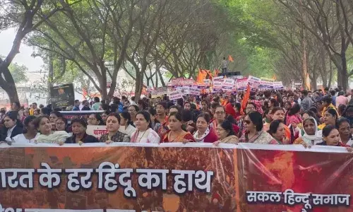 भोपाल, इंदौर समेत कई जगह बड़ा प्रदर्शन, पूर्व मंत्री उषा ठाकुर बोलीं - जिहादियों मर्यादा में रहो