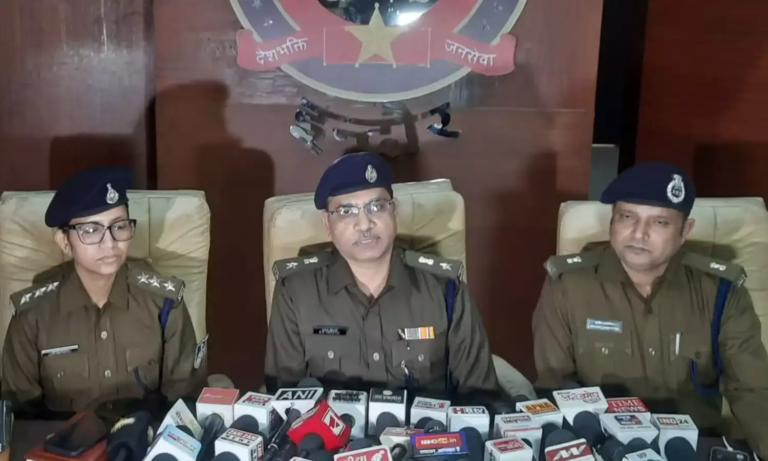 सूरत और मैहर से ऑनलाइन ठगी करने वाली गैंग के 4 आरोपी गिरफ्तार, 1.60 करोड़ रुपये की ठगी की वारदात का पर्दाफाश…