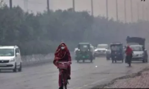 यूपी में कड़ाके ठंड, दिल्ली NCR में आज भी होगी हल्की बूंदाबांदी, जानिए क्या कहती है IMD की रिपोर्ट