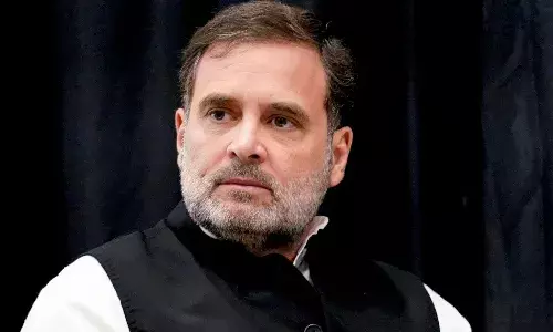 पीड़ित परिवार से मिले राहुल-प्रियंका, न्याय दिलाने का दिया आश्वासन