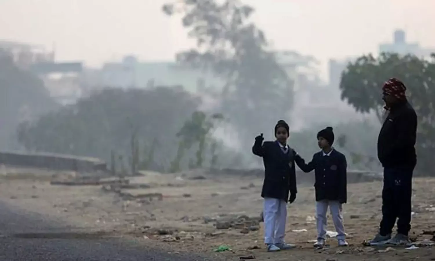 ठंड के चलते स्कूलों की टाइमिंग बदली, कलेक्टर ने जारी किया आदेश