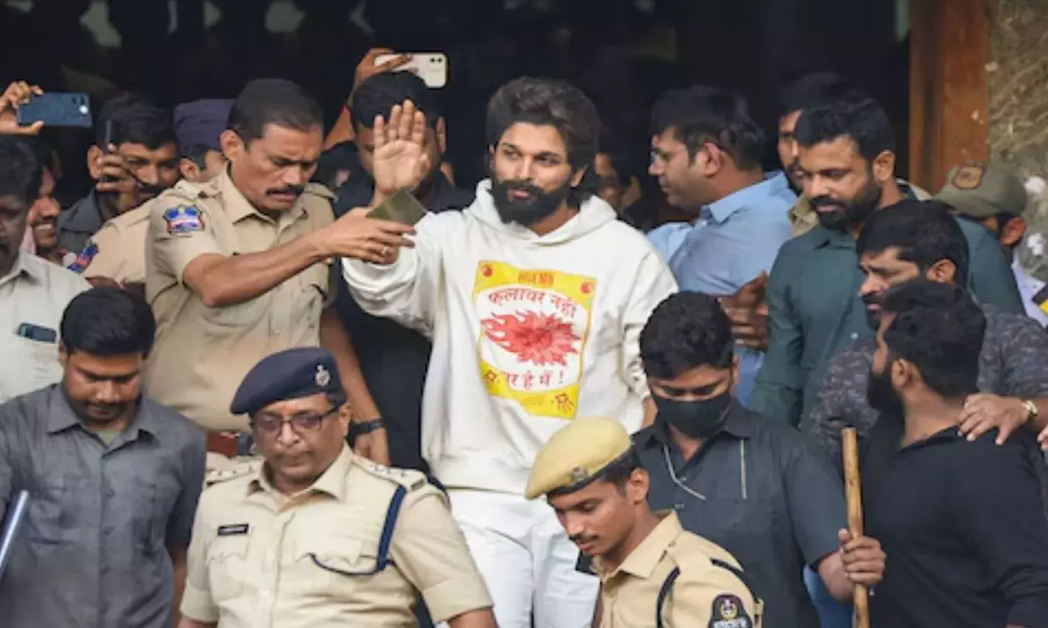 Allu Arjun gets 14-day Police Remand