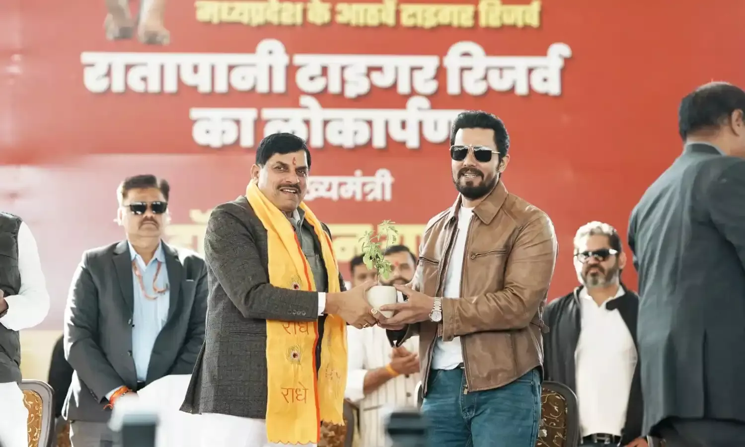 सीएम बोले राजधानी से जुड़ा देश का पहला Tiger Reserve, बाइक रैली में रणदीप हुड्डा भी हुए शामिल