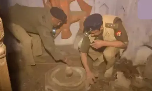 तलाशी के दौरान संभल में मिला 46 साल पुराना शिव मंदिर
