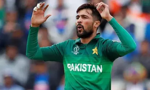 पाकिस्तान क्रिकेट को लगा दोहरा झटका, दो दिग्गज खिलाड़ियों ने एक साथ लिया संन्यास
