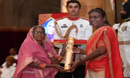 पद्मश्री से सम्मानित शहडोल के लोढा गाँव की बैगा चित्रकार जोधइया बाई का निधन पद्मश्री से सम्मानित शहडोल के लोढा गाँव की बैगा चित्रकार जोधइया बाई का निधन