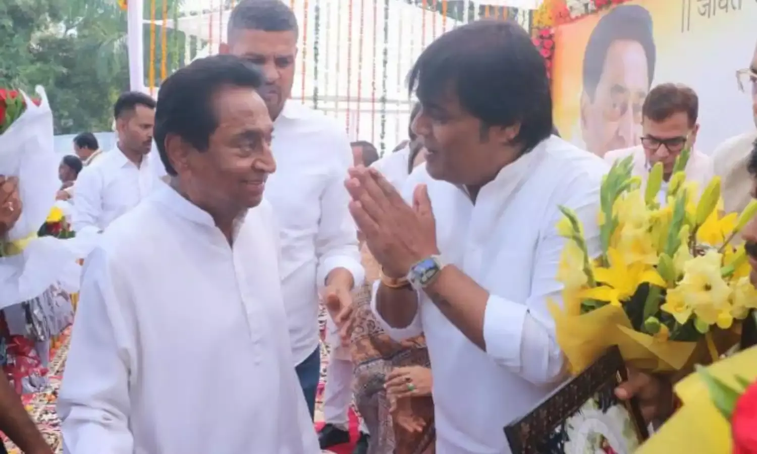 कमलनाथ के खास कांग्रेस नेता विशाल अग्निहोत्री के घर ईडी की दबिश, एयरपोर्ट से उठा कर ले गए अधिकारी