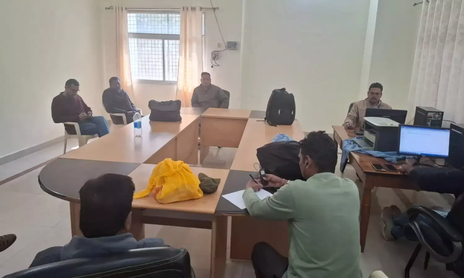 मैहर में जेई 30 व आरआई 20 हजार की रिश्वत लेते धराया...