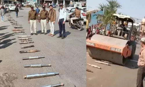 41 मॉडिफाइड साइलेंसर पर चला रोड रोलर, तेज आवाज वाली बाइकों पर कार्रवाई जारी