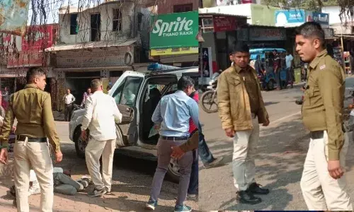 मांडू में दिन दहाड़े युवक की हत्या