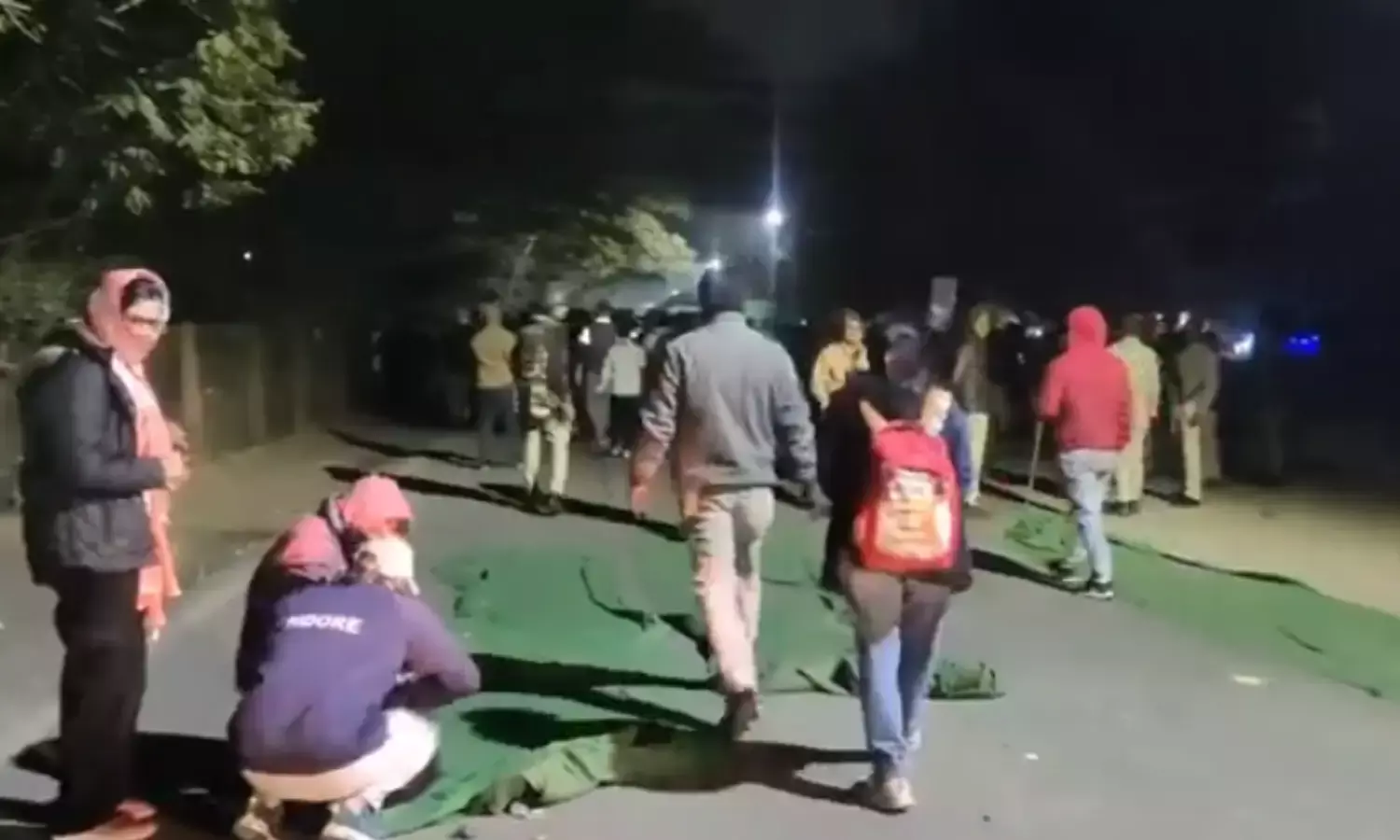 इंदौर में एमपीपीएससी के दफ्तर के बाहर चल रहा प्रोटेस्ट समाप्त, क्या छात्रों की मांग हो गई पूरी