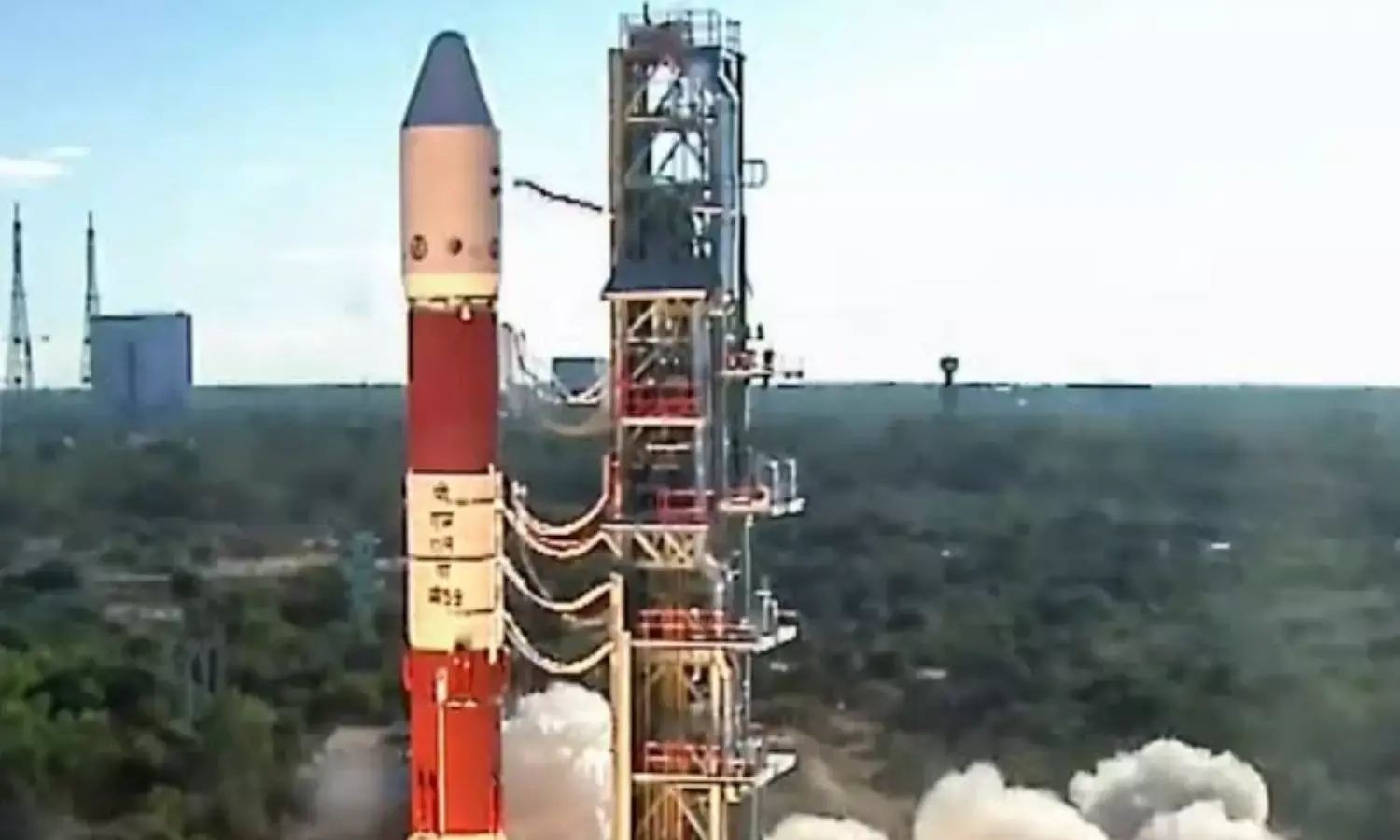 जानना चाहते हैं अंतरिक्ष में जीवन कैसे करता है काम? इसरो का POEM खोलेगा सारे राज जानना चाहते हैं अंतरिक्ष में जीवन कैसे करता है काम? इसरो का POEM खोलेगा सारे राज