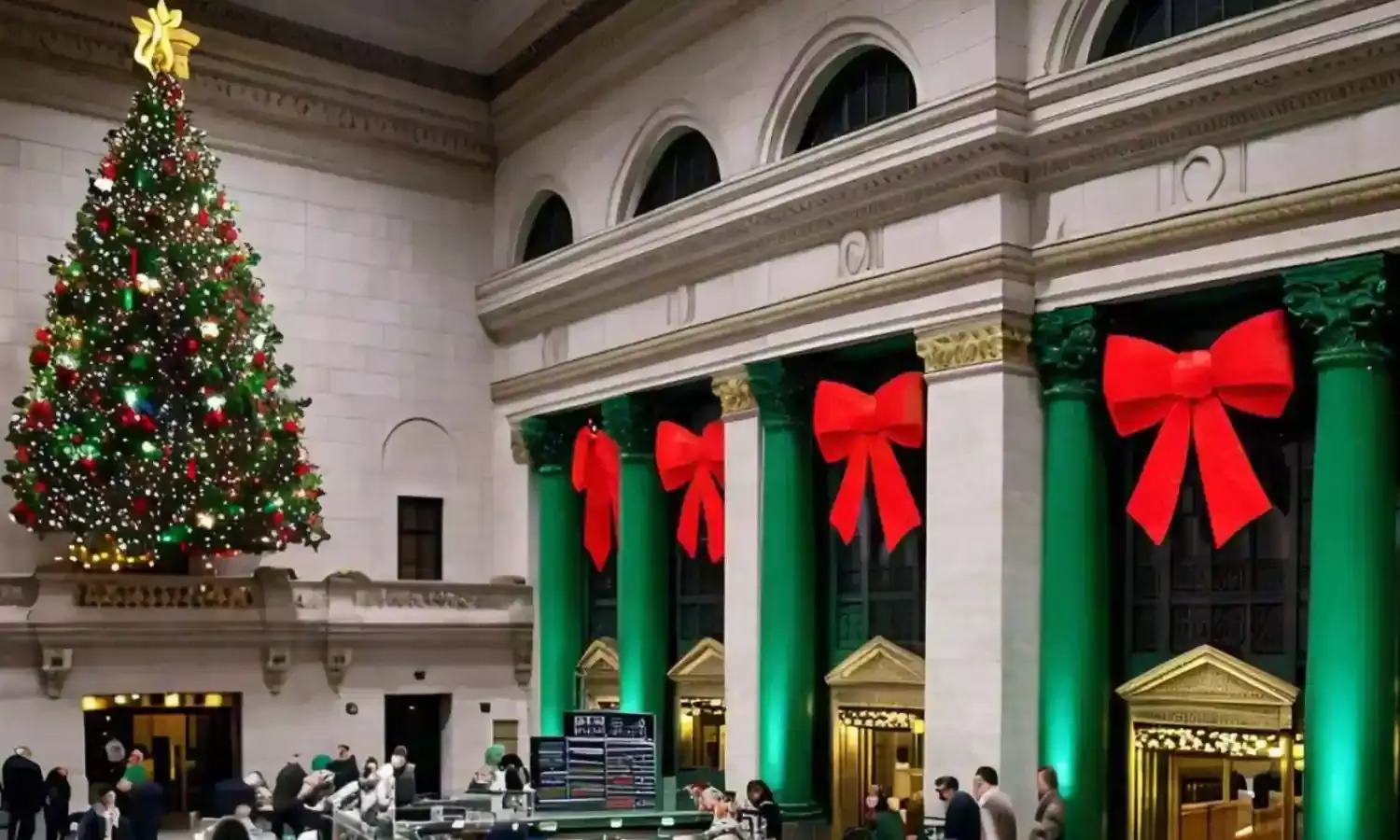 शेयर बाजार में आज क्रिसमस की छुट्टी, जानिए 2025 में कितने दिन बंद रहेगा स्टॉक मार्केट