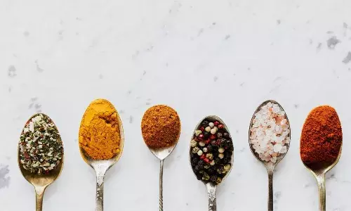 इन 5 मसालों से कम करें अपने शरीर की चर्बी, जानिये कैसे करें इस्तेमाल