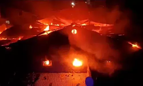 500 साल पुराने राम मंदिर में भीषण आग, जांच में जुटा स्थानीय प्रशासन…