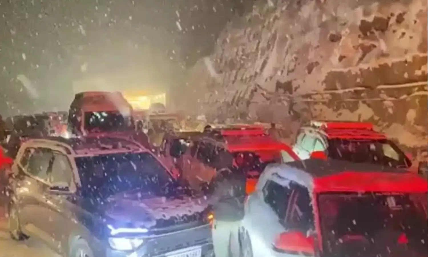 बारिश और कड़ाके की ठंड करेगी नए साल का स्वागत, जानिए कैसा रहेगा देश भर का मौसम...