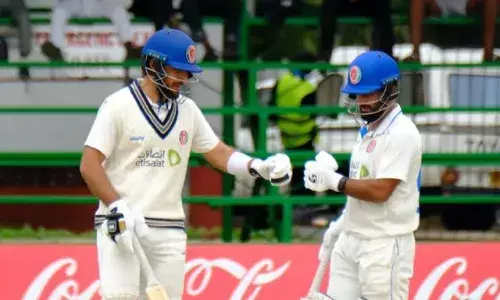 ज़िम्बाब्वे पूरे दिन विकेट के लिए तरसता रहा ज़िम्बाब्वे पूरे दिन विकेट के लिए तरसता रहा