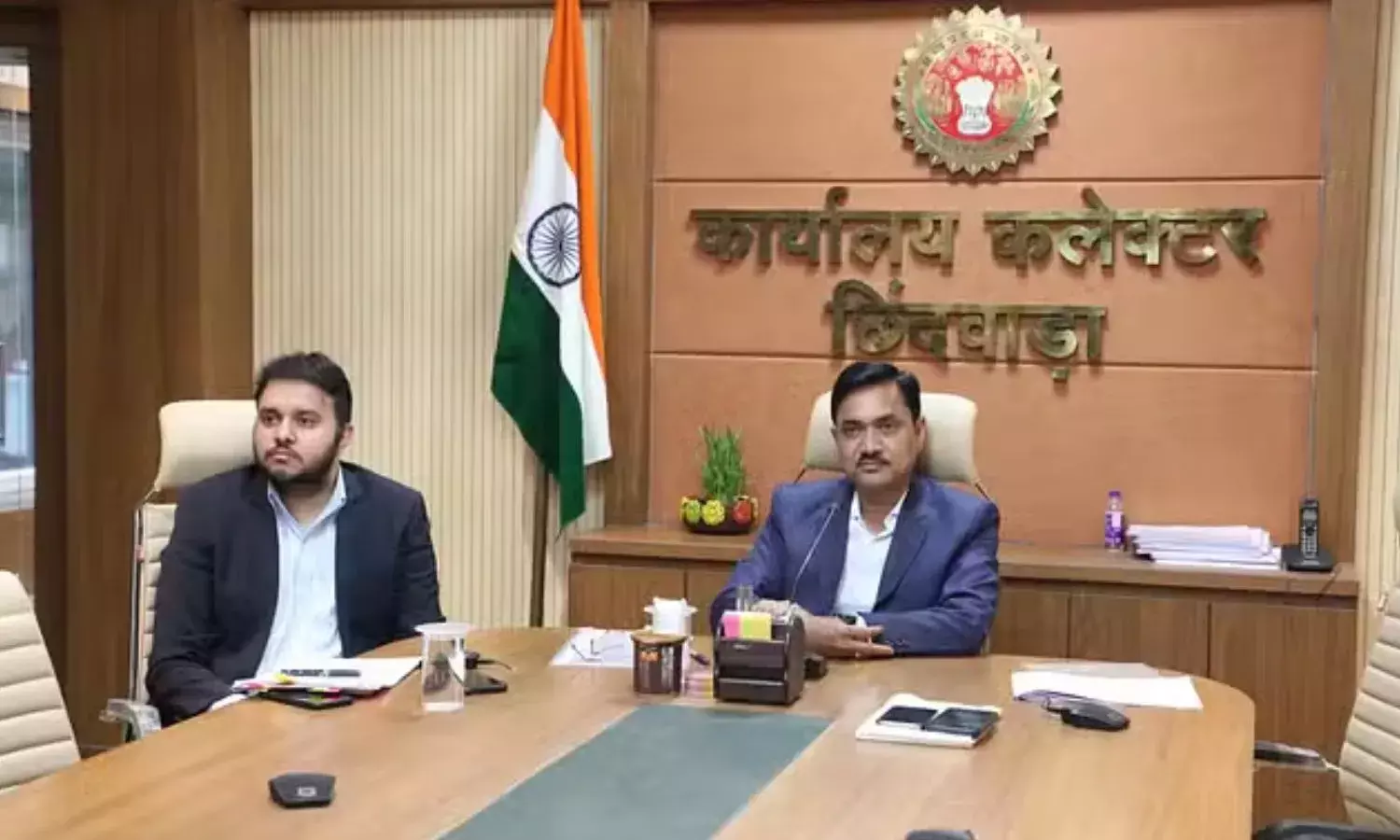 ट्रैफिक नियमों को लेकर प्रशासन सख्त, बिना हेलमेट नहीं मिलेगा पेट्रोल, ई-रिक्शा पर भी नंबरिंग अनिवार्य ट्रैफिक नियमों को लेकर प्रशासन सख्त, बिना हेलमेट नहीं मिलेगा पेट्रोल, ई-रिक्शा पर भी नंबरिंग अनिवार्य