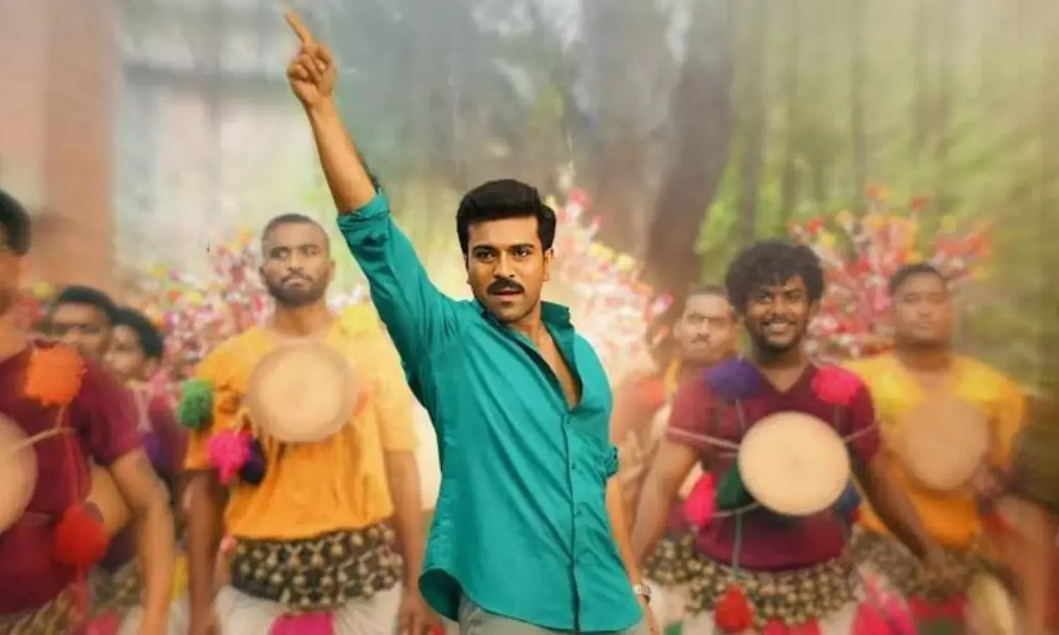 गेम चेंजर’ का धमाकेदार ट्रेलर हुआ आउट, डबल रोल में नजर आए एक्टर तेजा