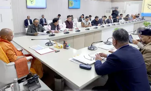 सड़क सुरक्षा को लेकर CM योगी सख्त, DM को मिले निर्देश, बार - बार चालान कटने पर लाइसेंस होगा निरस्त सड़क सुरक्षा को लेकर CM योगी सख्त, DM को मिले निर्देश, बार - बार चालान कटने पर लाइसेंस होगा निरस्त