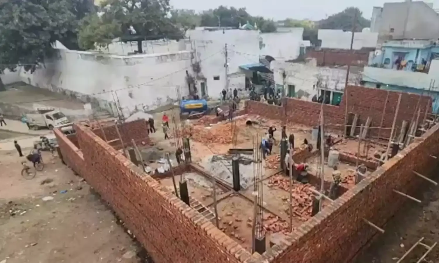 शहर को वक्फ प्रॉपर्टी बताने पर पुलिस-प्रशासन सख्त, तीन सदस्यीय टीम की जांच में फर्जी निकले दस्तावेज, एफआईआर दर्ज…